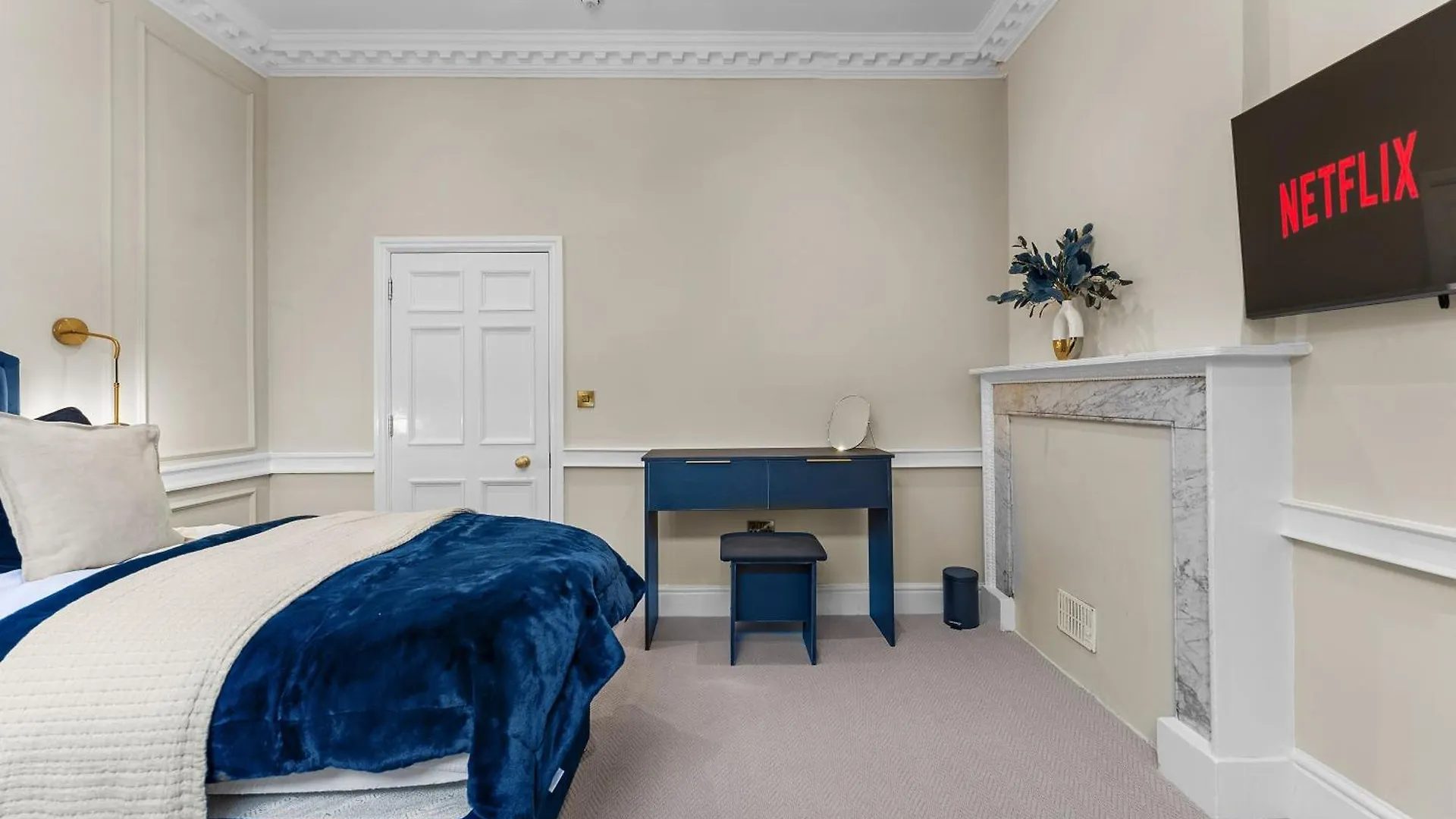 Stunning Abode In Central Bath