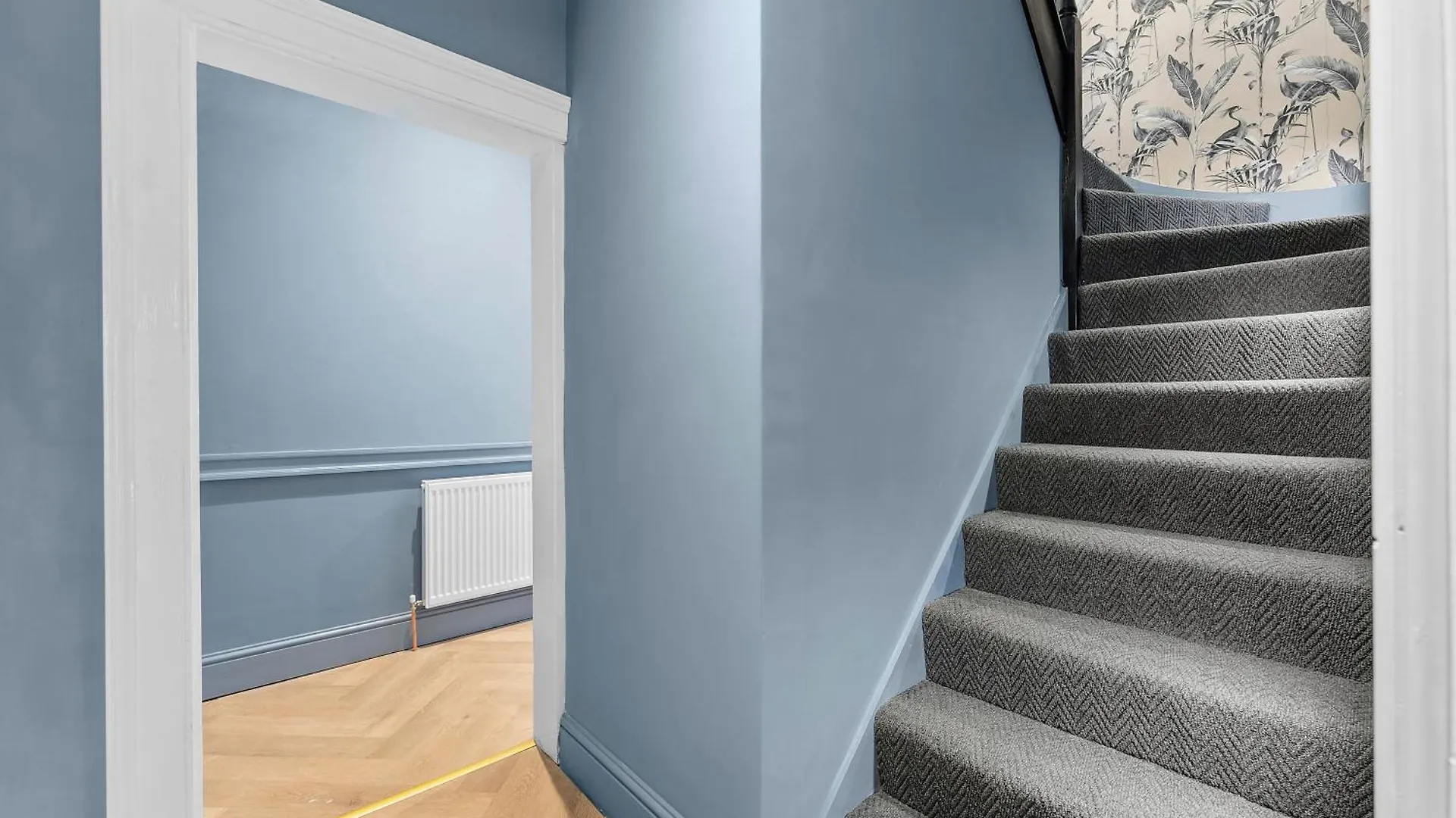Stunning Abode In Central Bath 0*,