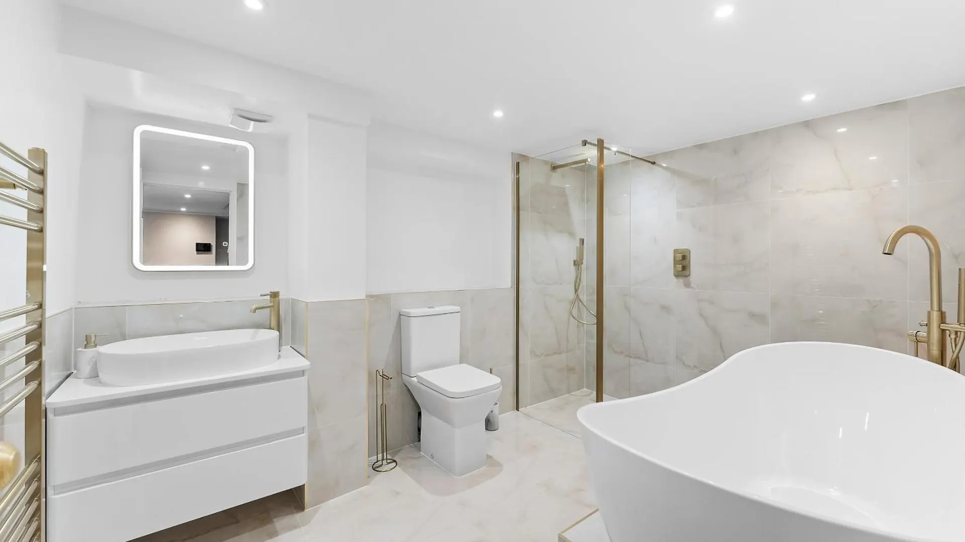 Stunning Abode In Central Bath 0*,  United Kingdom