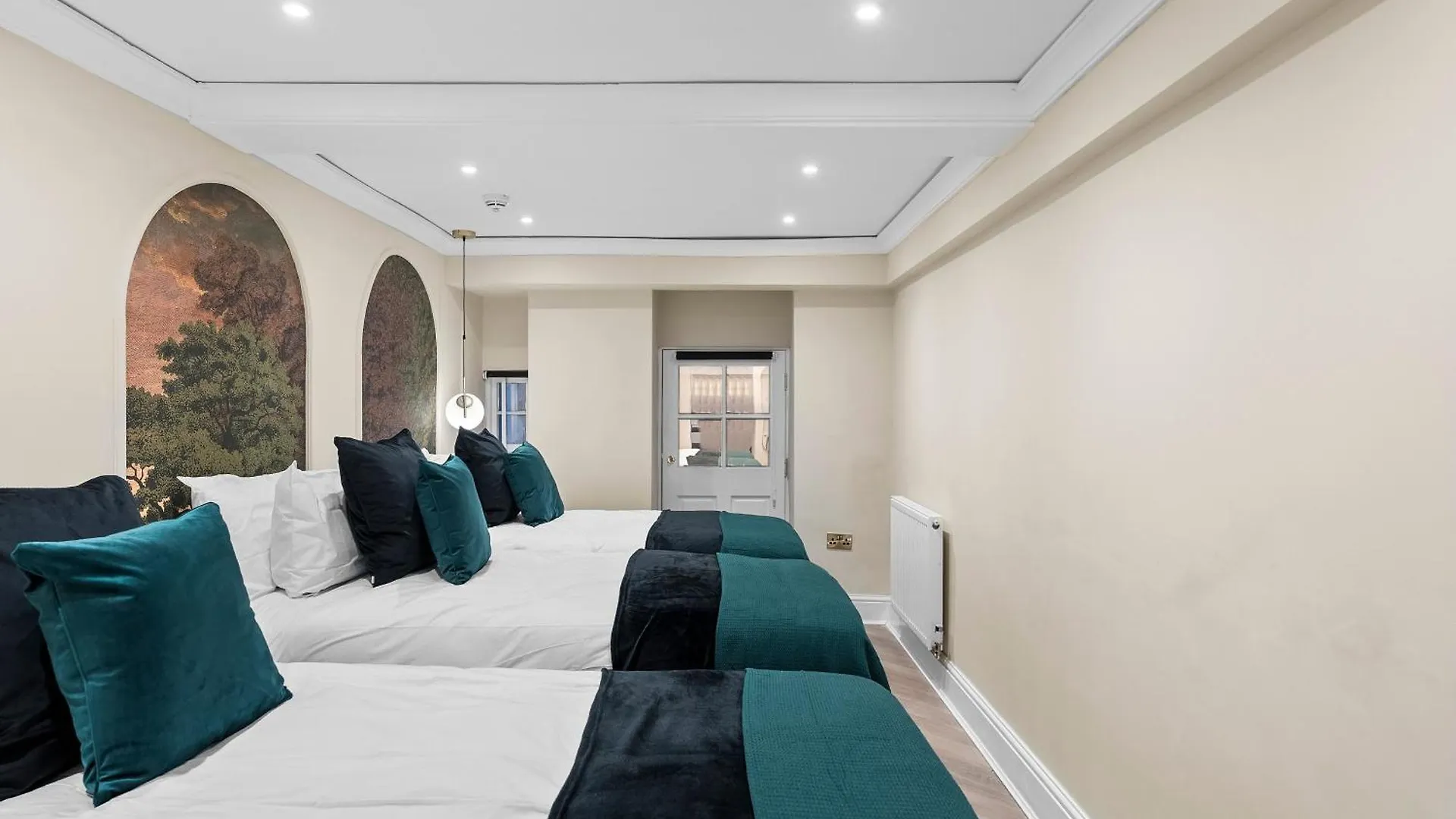 Stunning Abode In Central Bath 0*,  United Kingdom